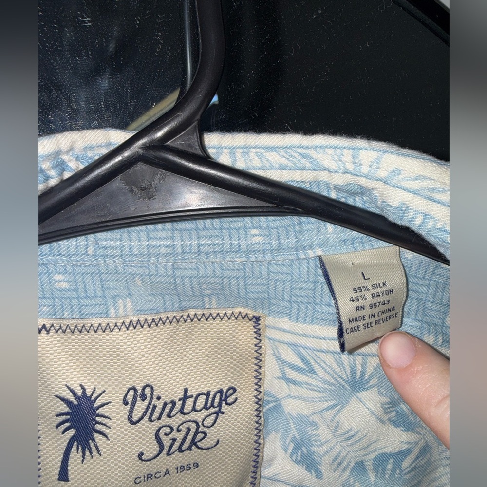 Vintage Silk Circa 1969 Light Blue Tropical Print Button Down Shirt Size Large - Picture 5 of 5